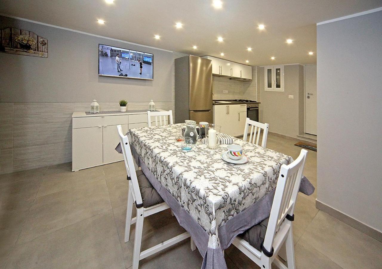 La Casa Di Helena Apartman Nápoly Kültér fotó